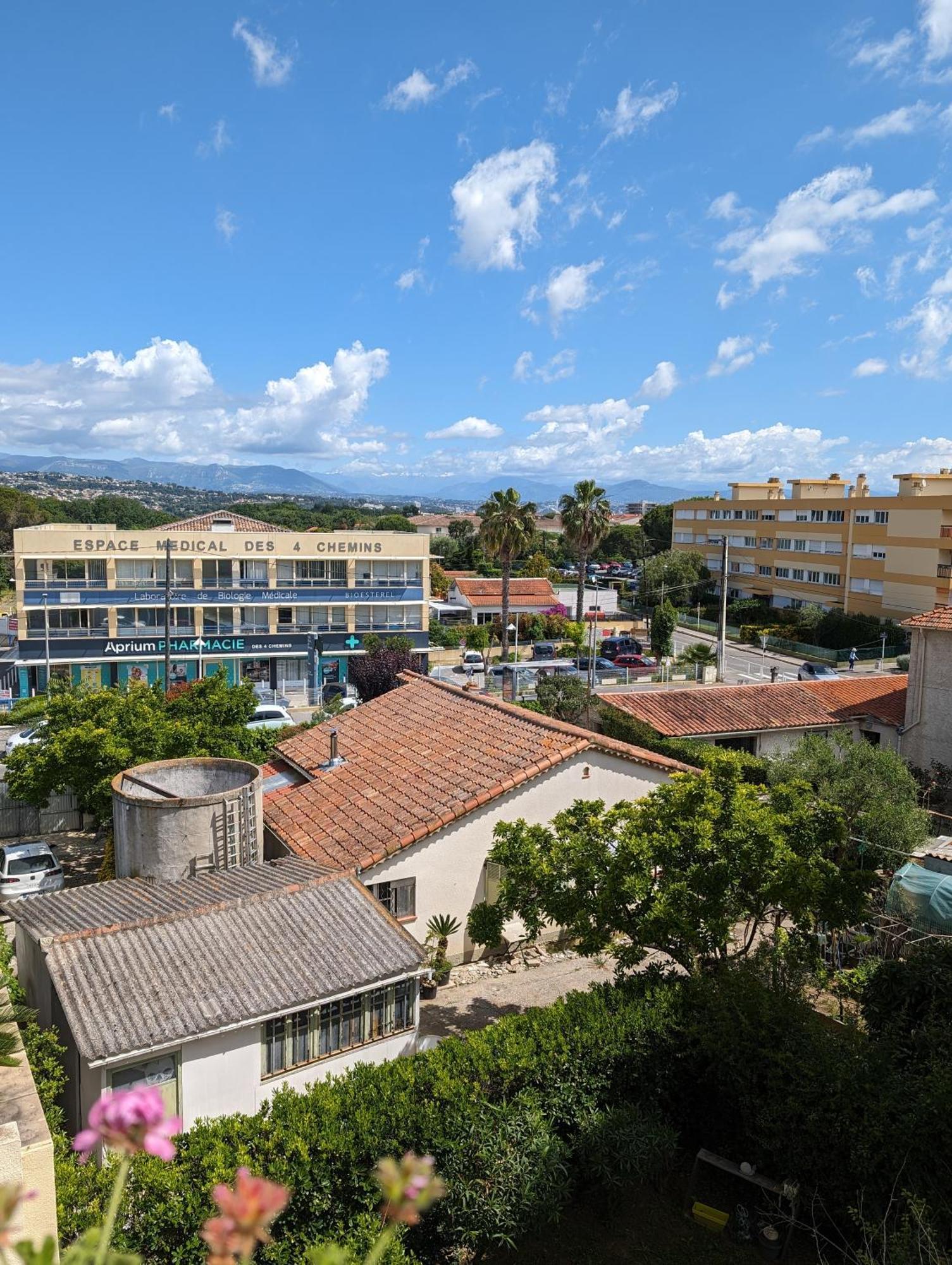 Studio Calme Dernier Etage Antibes Exterior photo